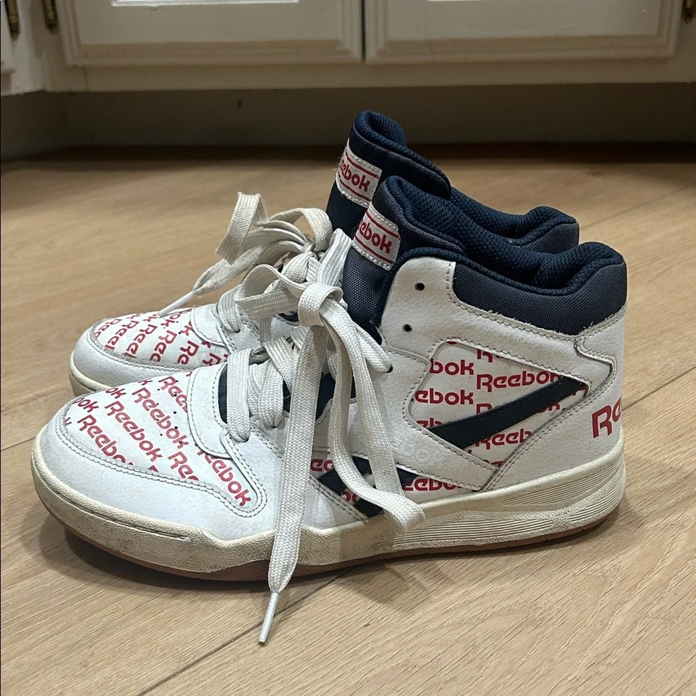 Retro Reebok Mids Size 6